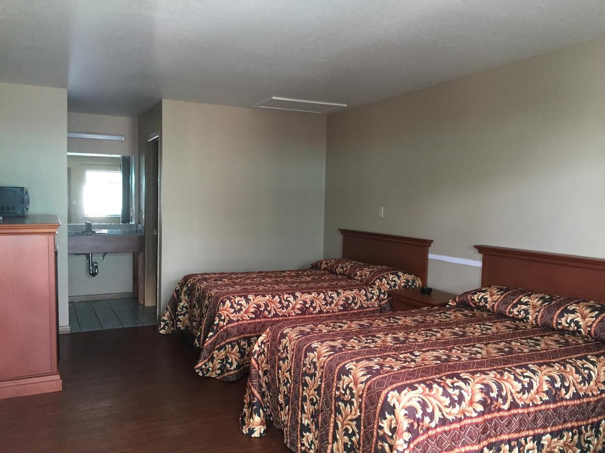 Garden Inn Motel San Antonio Exterior photo